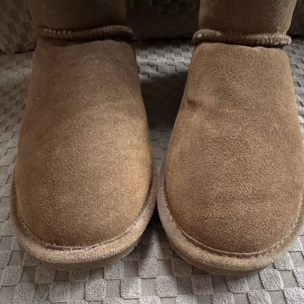 BearPaw Tan Suede Boots With Sheep Skin/ Wool Blend Lining. Size 9 - Picture 13 of 16